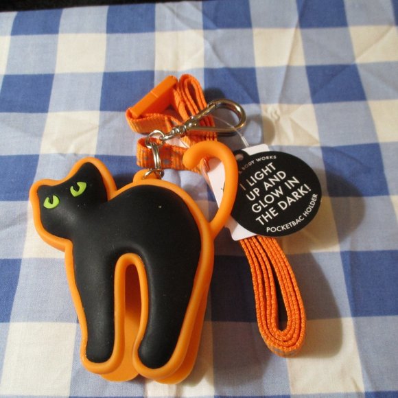 Bath & Body Works Other - Bath & Body Works Pocket Bac Holder Halloween Black Cat w/Lanyard & Clip 2023